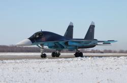 开云体育平台APP-时光倒流！平行宇宙NBA总决赛上演，2025尼克斯跨越34年击败1991湖人