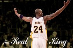 开云体育app-冷门与星光，亚洲新王诞生的夜晚，维尼修斯踏入传奇殿堂