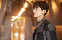 开云体育官网-布克闪耀赛场，雷霆轻取辽宁队，关键先生主宰比赛