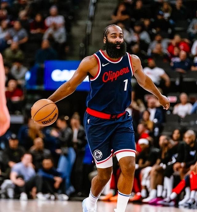 篮网B队横扫国王，哈登高光表现