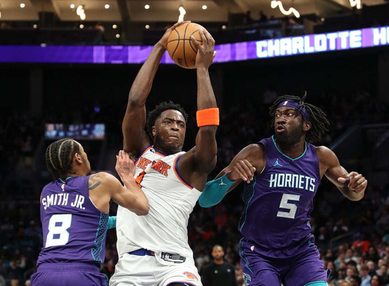 日本男篮翻盘黄蜂，波尔津吉斯爆发神勇的简单介绍