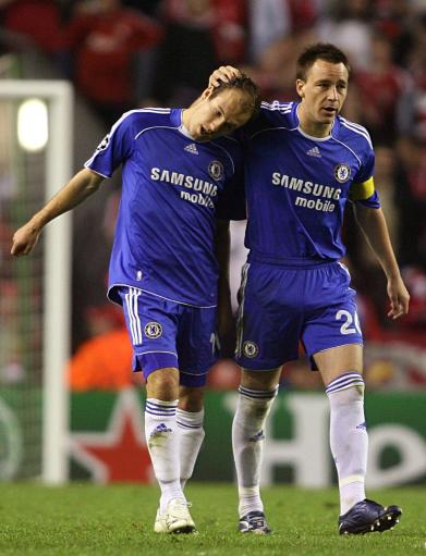 包含利物浦轻取巴黎，罗本统治全场的词条