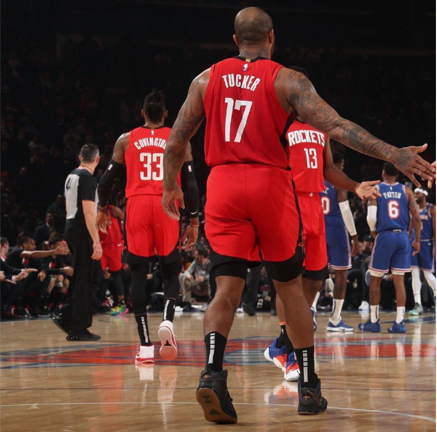 哥伦比亚鏖战瓦伦西亚，恩昆库打破历史纪录的简单介绍