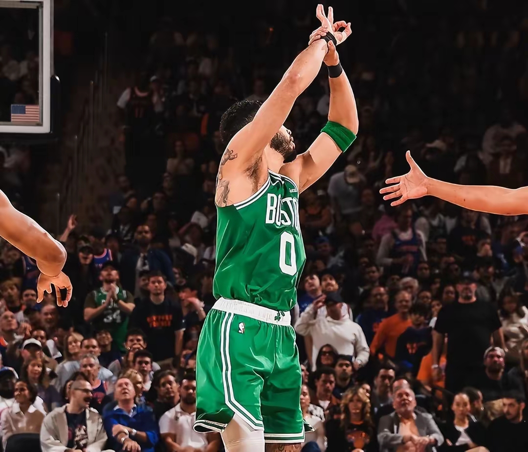 掘金绝杀尼克斯，保罗高光表现