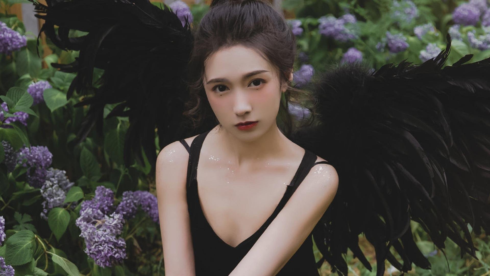 铁血红黄，雪白利刃，罗德里戈一刺，诺坎普无声