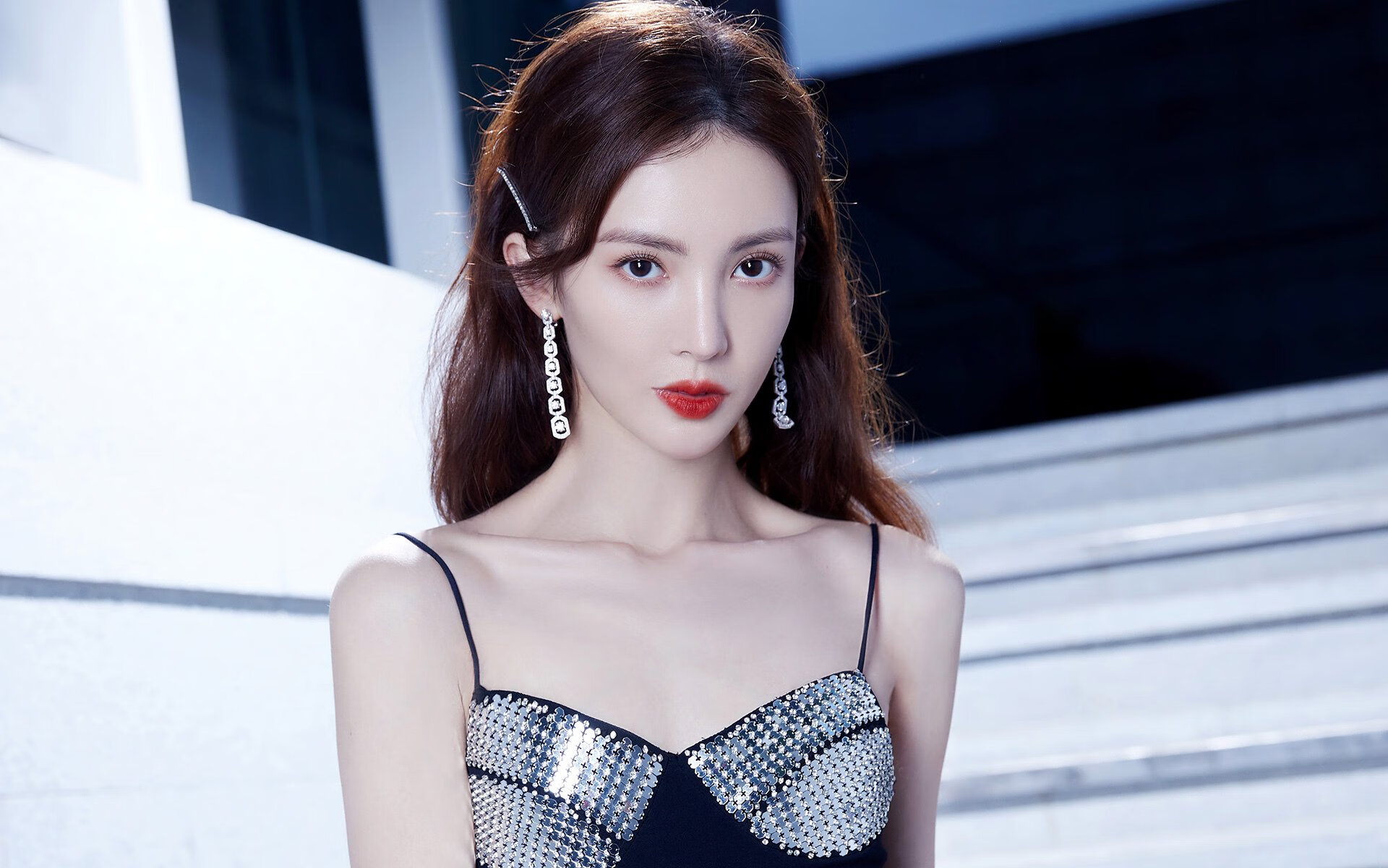 篮球教练的英超奇想，当马刺战术板偷走辽宁铁骑，欧文在绿茵场接管比赛