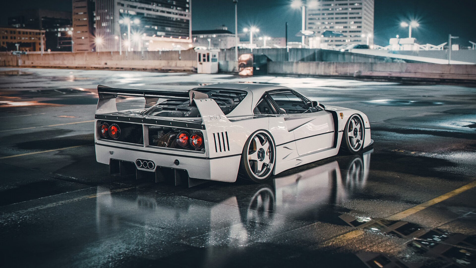 三分雨之夜，加克波用足球方式头球破门，击碎质疑铸就里程碑