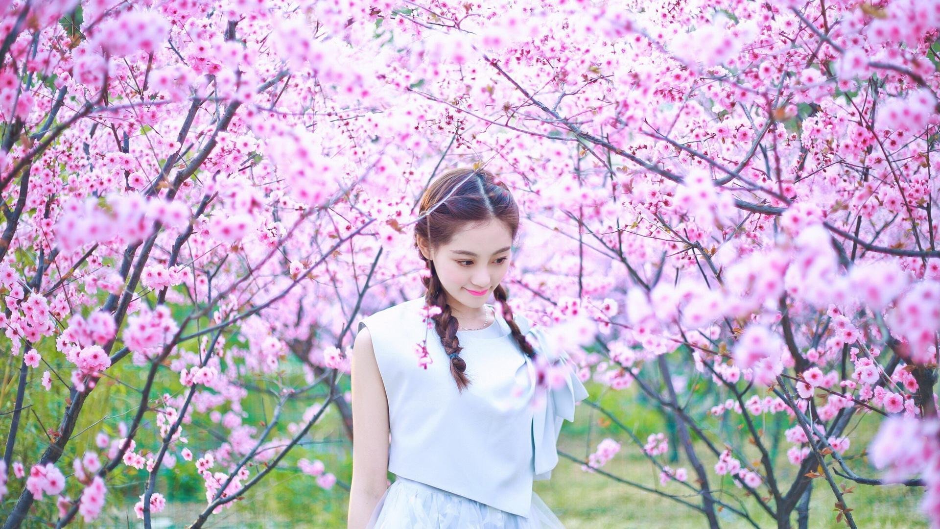 足球艺术的两种笔法，比利亚雷亚尔的交响乐与特奥·埃尔南德斯的个人史诗